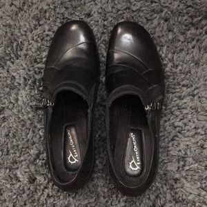 Size 9 Black Anika Earth Origins shoes
